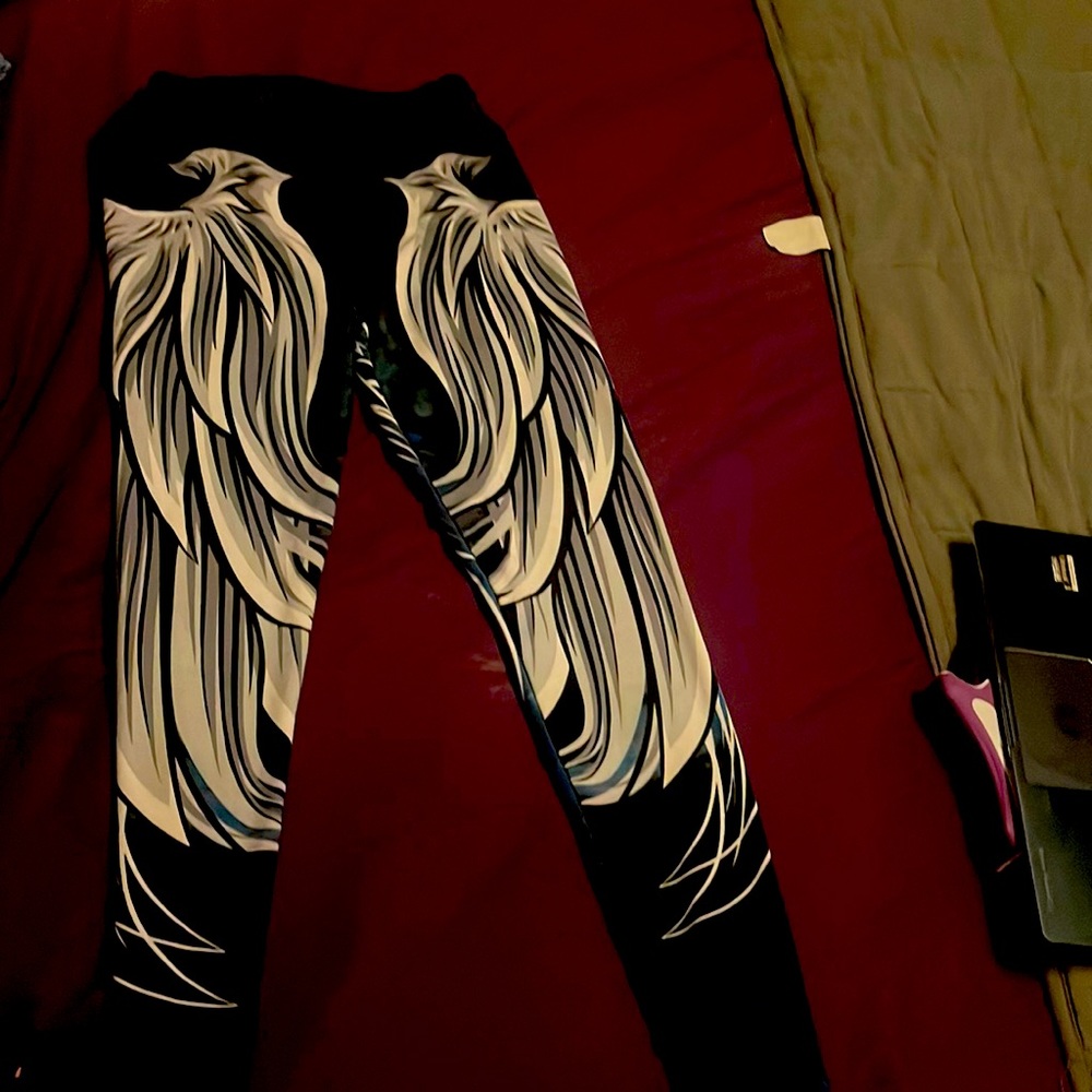 Angel wing leggings